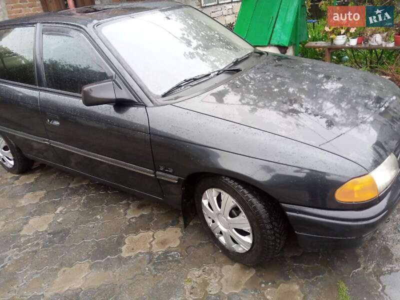 Хэтчбек Opel Astra 1992 в Львове
