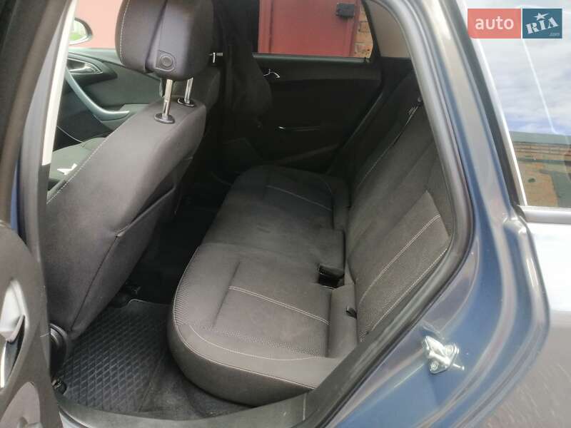 Універсал Opel Astra 2014 в Ніжині