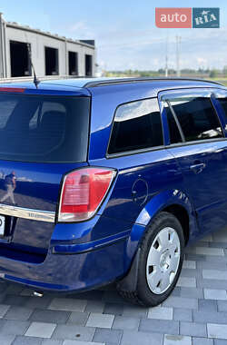 Універсал Opel Astra 2006 в 