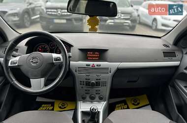Универсал Opel Astra 2009 в 
