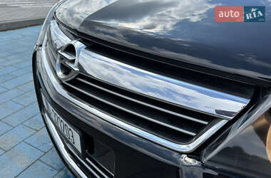 Хэтчбек Opel Astra 2007 в 
