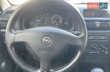 Хэтчбек Opel Astra 2001 в 