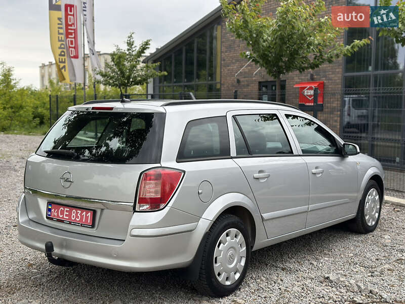 Універсал Opel Astra 2009 в Вінниці