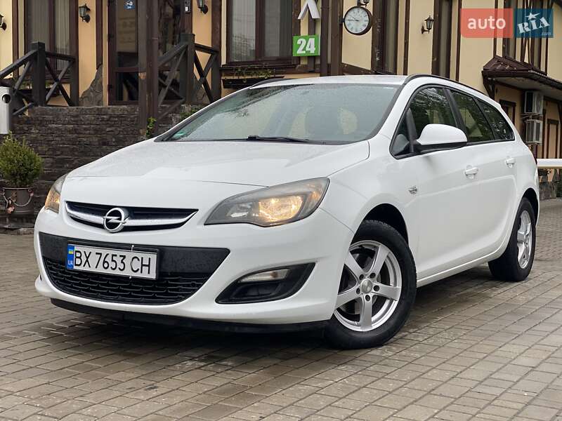 Универсал Opel Astra 2014 в 