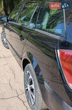 Універсал Opel Astra 2005 в 