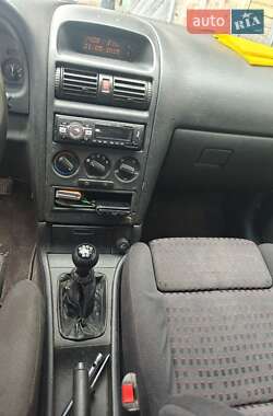 Универсал Opel Astra 2002 в 