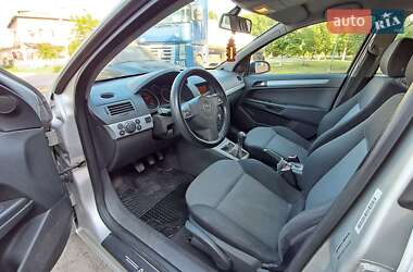 Универсал Opel Astra 2005 в 