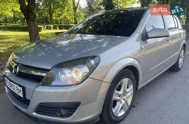 Хетчбек Opel Astra 2005 в Мукачевому