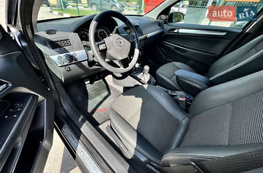 Универсал Opel Astra 2009 в 
