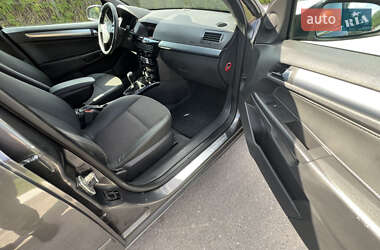 Универсал Opel Astra 2009 в 