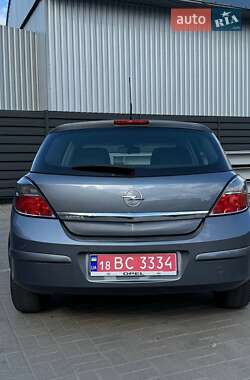 Хетчбек Opel Astra 2008 в 