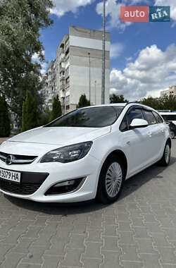 Універсал Opel Astra 2013 в 