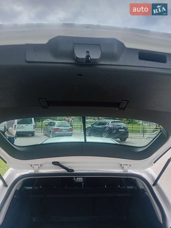 Универсал Opel Astra 2010 в Черновцах