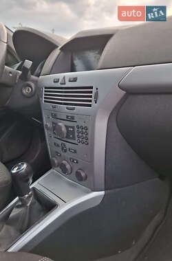 Универсал Opel Astra 2008 в 