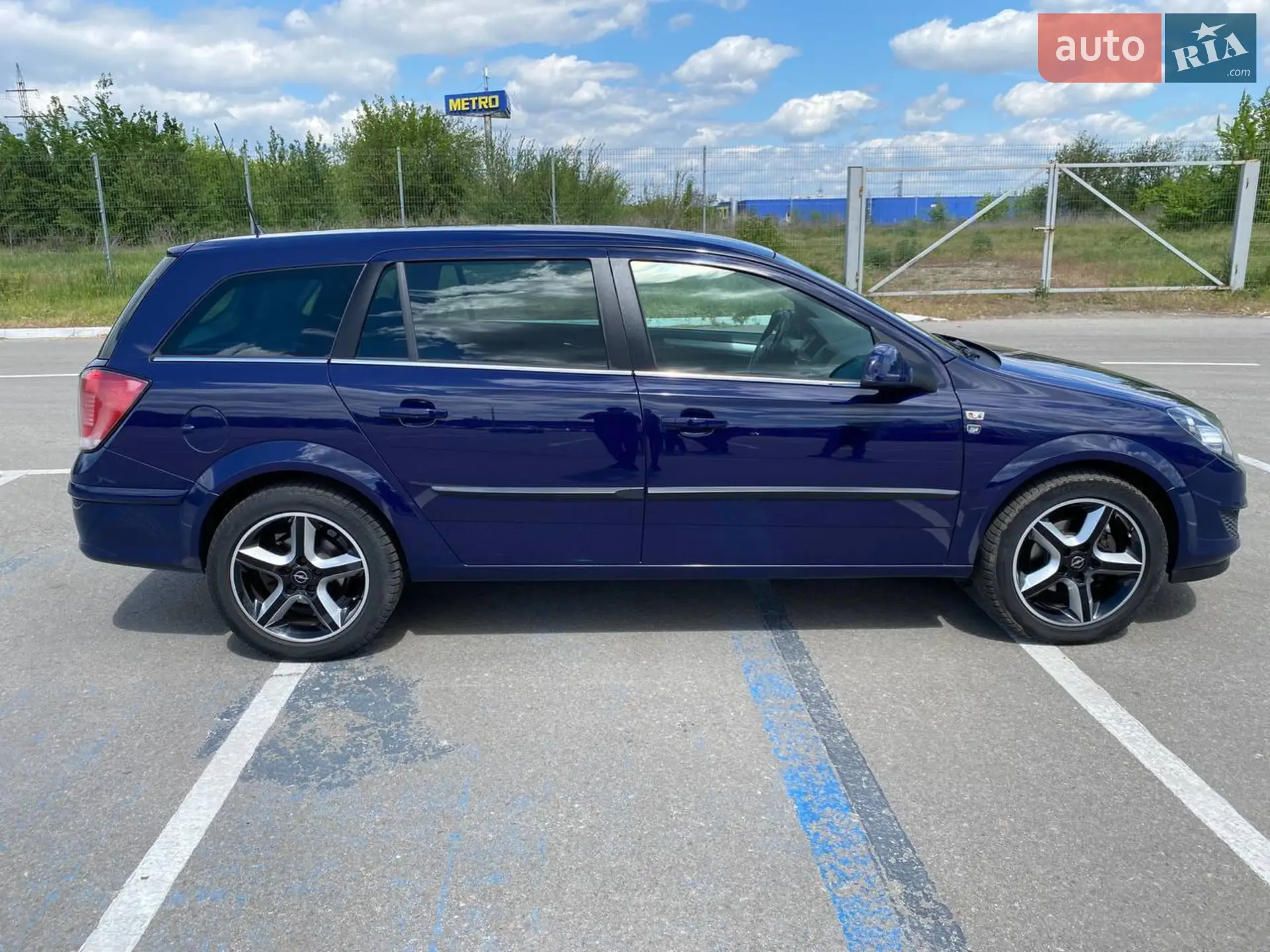 2010 Opel Astra - мініатюра 2