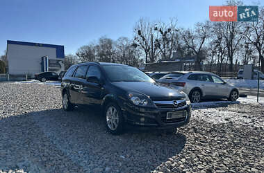 Универсал Opel Astra 2010 в 