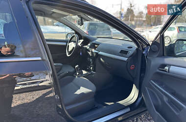 Универсал Opel Astra 2010 в 