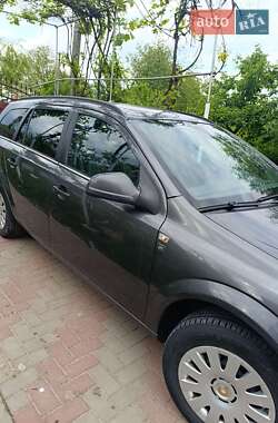 Универсал Opel Astra 2010 в 