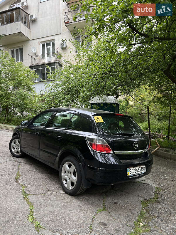 Хетчбек Opel Astra 2008 в Львові
