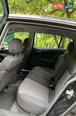 Хэтчбек Opel Astra 2008 в 