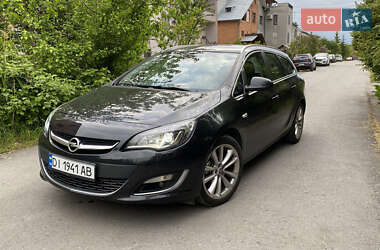Универсал Opel Astra 2012 в Львове