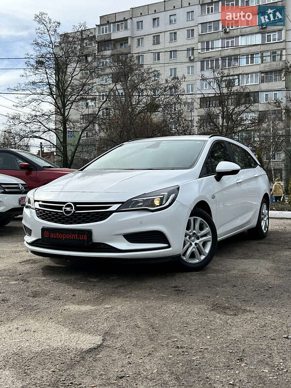 Универсал Opel Astra 2018 в 