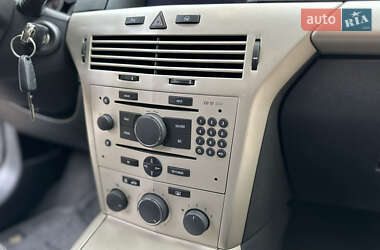 Универсал Opel Astra 2009 в 