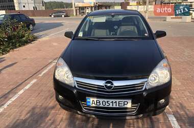 Хэтчбек Opel Astra 2008 в Виннице