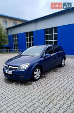Хэтчбек Opel Astra 2005 в Бучаче