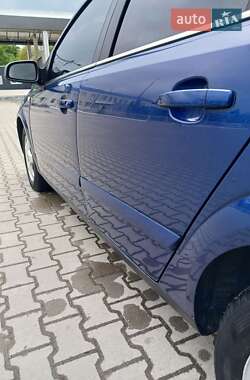 Хэтчбек Opel Astra 2005 в 