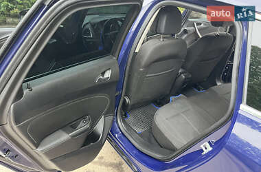 Універсал Opel Astra 2011 в 