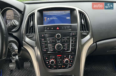 Універсал Opel Astra 2011 в 