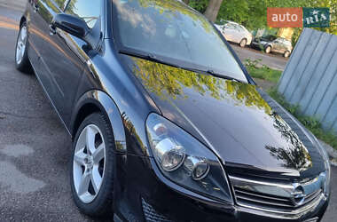 Хэтчбек Opel Astra 2008 в 