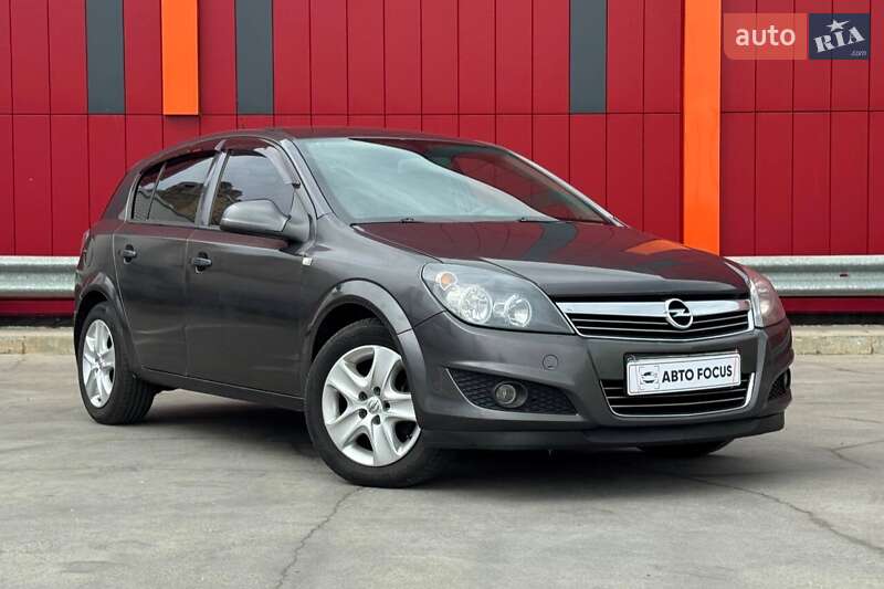 Opel Astra 2010