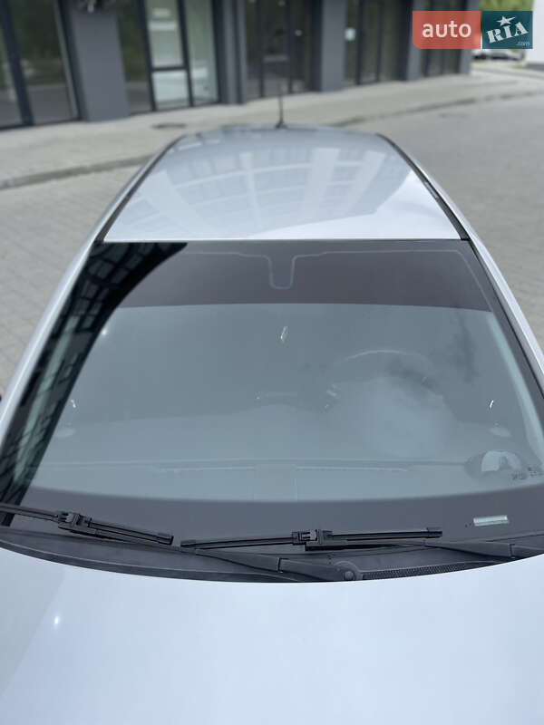 Хетчбек Opel Astra 2004 в Новояворівську