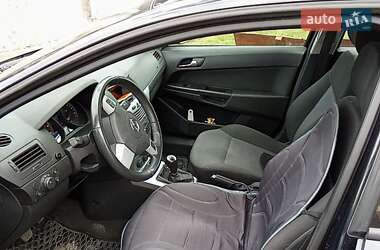 Универсал Opel Astra 2012 в 