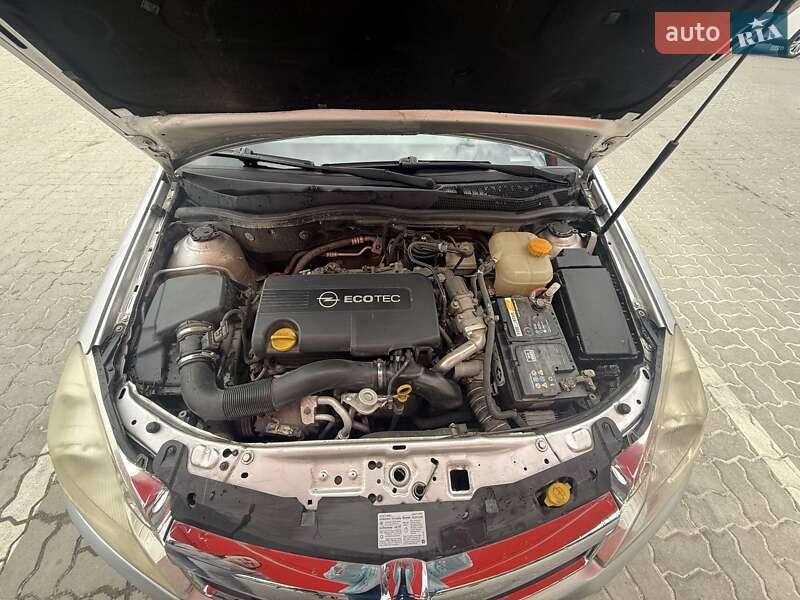 Универсал Opel Astra 2008 в Калуше