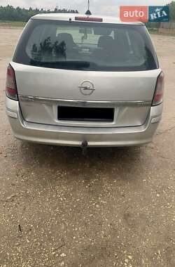 Универсал Opel Astra 2007 в Кременце