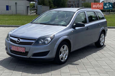 Универсал Opel Astra 2009 в Черкассах
