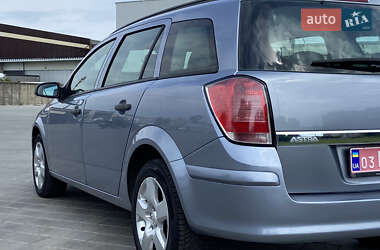 Універсал Opel Astra 2009 в 