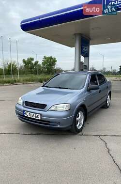 Седан Opel Astra 2008 в Веселинове