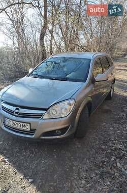 Універсал Opel Astra 2010 в 