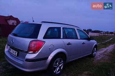 Універсал Opel Astra 2005 в 