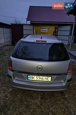 Універсал Opel Astra 2005 в 