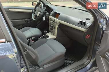 Универсал Opel Astra 2008 в 