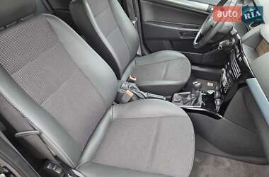 Универсал Opel Astra 2009 в 