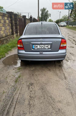 Седан Opel Astra 2008 в 