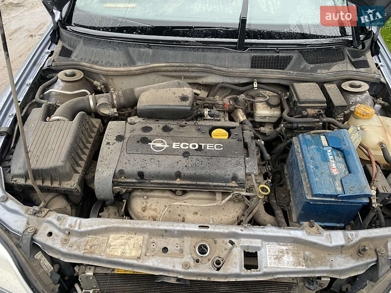Седан Opel Astra 2008 в Сарнах