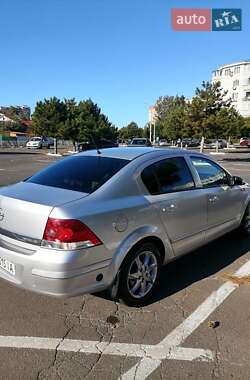 Седан Opel Astra 2008 в 