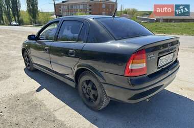 Седан Opel Astra 2006 в 